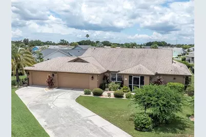 301 Thorn Hill Place, Sun City Center, FL 33573 - Photo 1