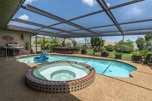 301 Thorn Hill Pl, Sun City Center, FL 33573 - Photo 25
