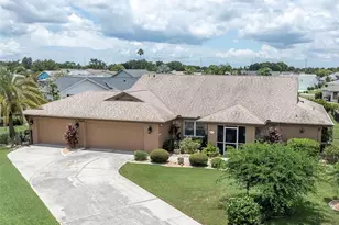 301 Thorn Hill Pl, Sun City Center, FL 33573 - Photo 35