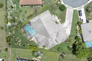 301 Thorn Hill Pl, Sun City Center, FL 33573 - Photo 39