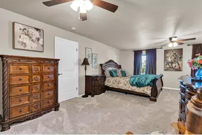 301 Thorn Hill Place, Sun City Center, FL 33573 - Photo 21