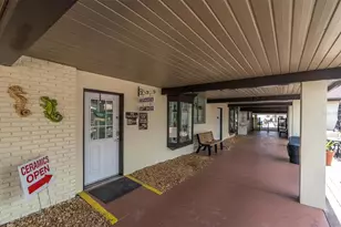 301 Thorn Hill Pl, Sun City Center, FL 33573 - Photo 47