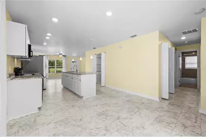 1703 12th Street S, Saint Petersburg, FL 33705 - Photo 19