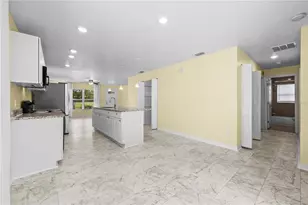 1703 12th St S, Saint Petersburg, FL 33705 - Photo 19