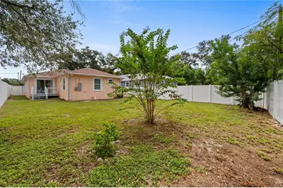 1703 12th Street S, Saint Petersburg, FL 33705 - Photo 47