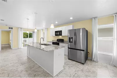 1703 12th Street S, Saint Petersburg, FL 33705 - Photo 13