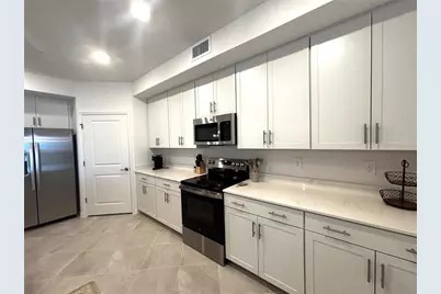 17745 Boracay Court #101, Venice, FL 34293 - Photo 5