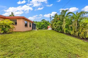 960 Porpoise Rd, Venice, FL 34293 - Photo 31