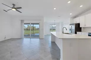 12470 Wellen Golf St, Venice, FL 34293 - Photo 7