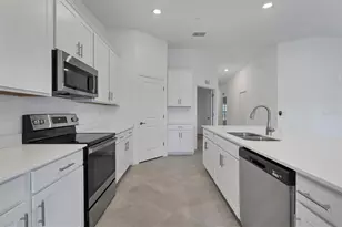 12470 Wellen Golf St, Venice, FL 34293 - Photo 15