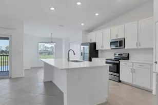 12470 Wellen Golf St, Venice, FL 34293 - Photo 13