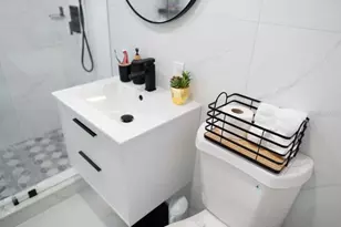 18040 NW 2nd Ct, Miami Gardens, FL 33169 - Photo 11