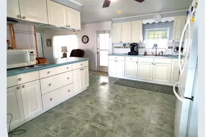 176 W Manatee Loop, Punta Gorda, FL 33950 - Photo 11