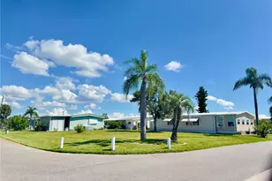 401 Blackburn Blvd, North Port, FL 34287 - Photo 1