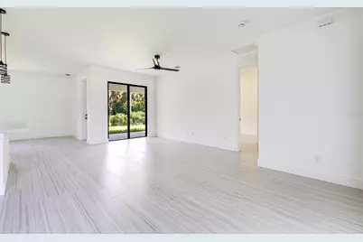 17196 Glenview Avenue, Port Charlotte, FL 33954 - Photo 15