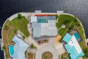 171 Morgan Ln SE, Port Charlotte, FL 33952 - Photo 3