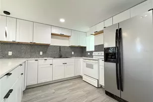 203 Waterway Cir NE, Port Charlotte, FL 33952 - Photo 5