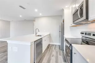 827 E Gulf Dr, Sanibel, FL 33957 - Photo 11