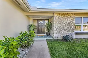 517 Belvedere Ct, Punta Gorda, FL 33950 - Photo 5