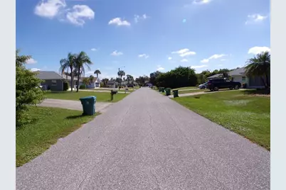 10152 Willowood Avenue, Englewood, FL 34224 - Photo 9