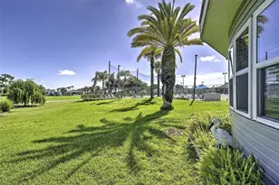 2100 Kings Hwy, Port Charlotte, FL 33980 - Photo 5