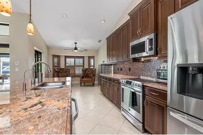 340 Belaire Court, Punta Gorda, FL 33950 - Photo 9