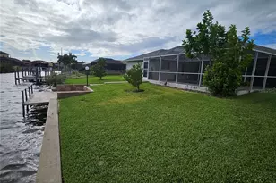 136 SE 5th St, Cape Coral, FL 33990 - Photo 35