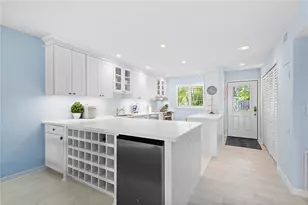 1621 Boathouse Cir, Sarasota, FL 34231 - Photo 7