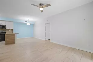 6401 Aragon Way, Fort Myers, FL 33966 - Photo 11