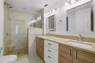 6401 Aragon Way, Fort Myers, FL 33966 - Photo 21