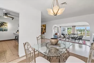 124 Leland SE, Port Charlotte, FL 33952 - Photo 9