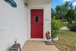 124 Leland SE, Port Charlotte, FL 33952 - Photo 3