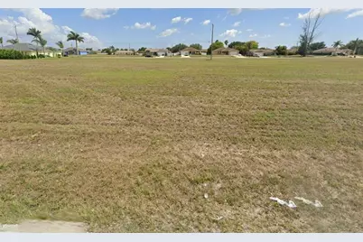 2016 Diplomat Parkway E, Cape Coral, FL 33909 - Photo 3