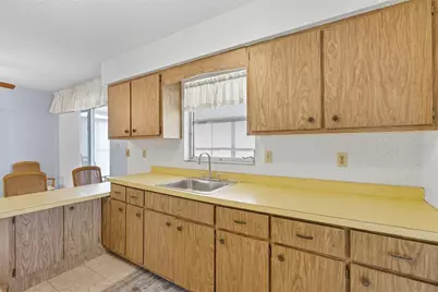 22281 N Niagara Avenue, Port Charlotte, FL 33952 - Photo 7