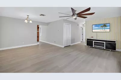 22481 Westchester Boulevard #A10, Punta Gorda, FL 33980 - Photo 3