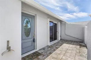 707 SW 3rd Ct, Cape Coral, FL 33991 - Photo 3