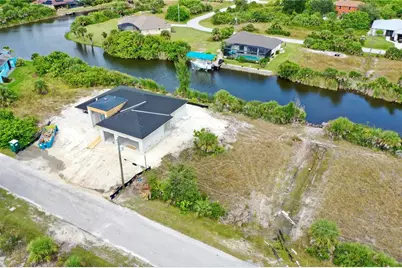 10868 McAlester Circle, Port Charlotte, FL 33981 - Photo 9