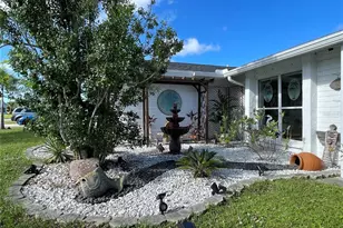 122 Annapolis Ln, Rotonda West, FL 33947 - Photo 5