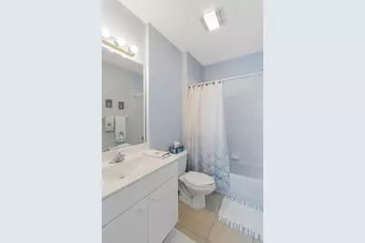 432 Sunset Lake Boulevard #203, Venice, FL 34292 - Photo 23
