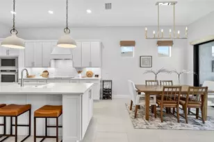 17312 Luminous Ave, Venice, FL 34293 - Photo 9