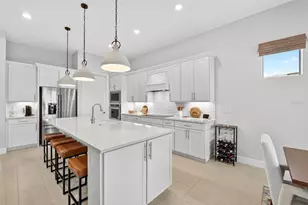 17312 Luminous Ave, Venice, FL 34293 - Photo 7