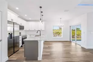 24 Donlon Dr, Rotonda West, FL 33947 - Photo 9