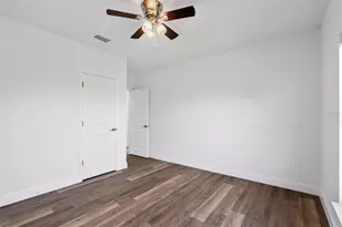 24 Donlon Dr, Rotonda West, FL 33947 - Photo 15