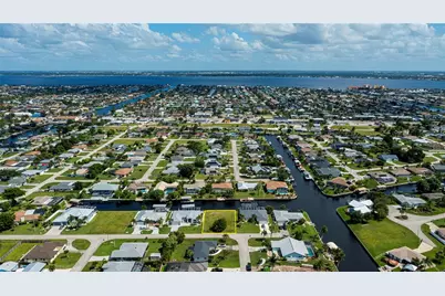 3725 SE 13th Avenue, Cape Coral, FL 33904 - Photo 23