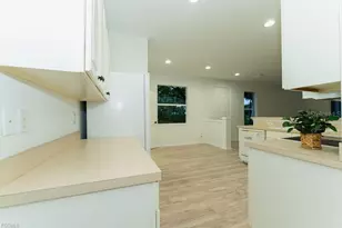 8350 Village Edge Cir, Fort Myers, FL 33919 - Photo 25