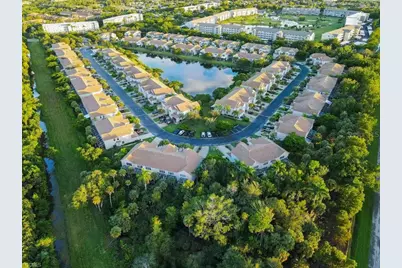 8350 Village Edge Circle #4, Fort Myers, FL 33919 - Photo 5