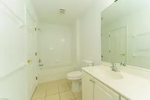 8350 Village Edge Cir, Fort Myers, FL 33919 - Photo 35