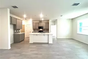 4 Lynbrook Dr, Palm Coast, FL 32137 - Photo 3