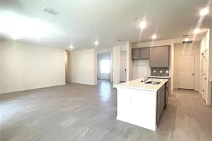 4 Lynbrook Dr, Palm Coast, FL 32137 - Photo 9