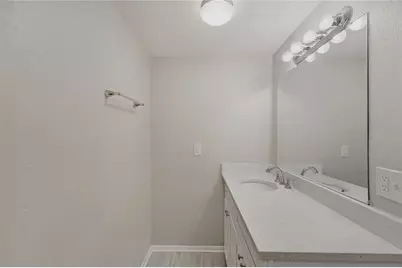 101 Oberlin Road, Venice, FL 34293 - Photo 15